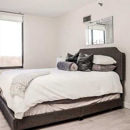 Short Term Rentals At The Park At Trowbridge Senior Community Southfield Luaran gambar