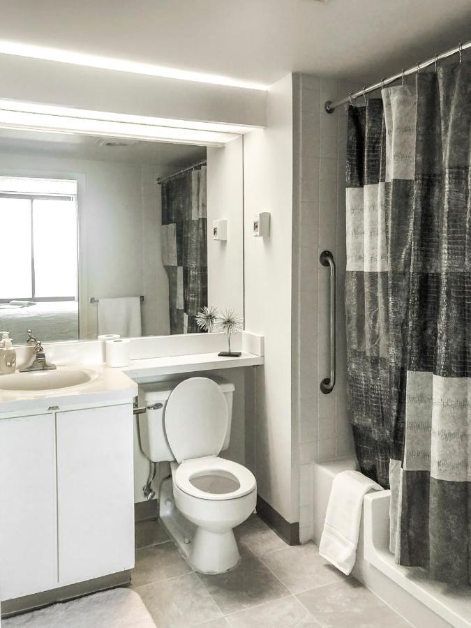 Short Term Rentals At The Park At Trowbridge Senior Community Southfield Luaran gambar