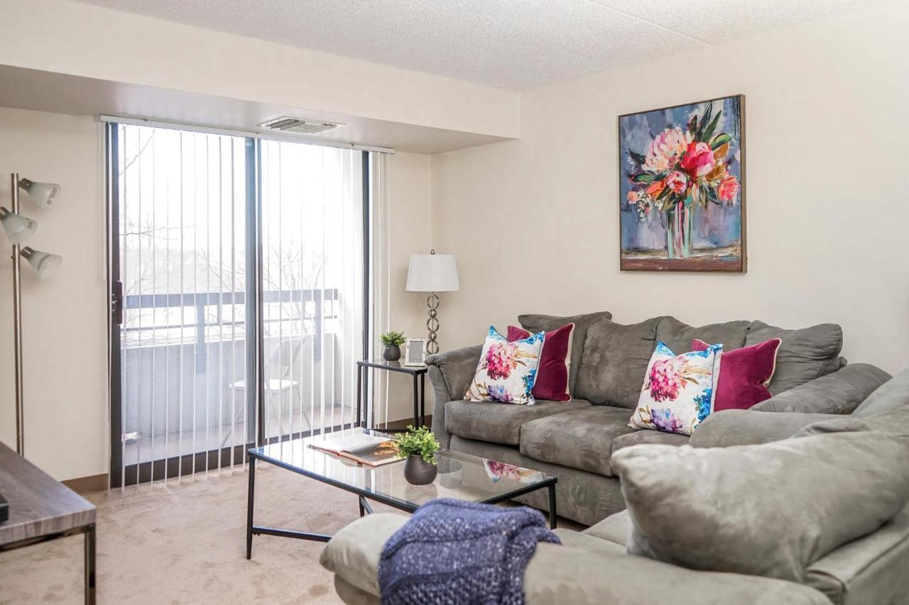 Short Term Rentals At The Park At Trowbridge Senior Community Southfield Luaran gambar
