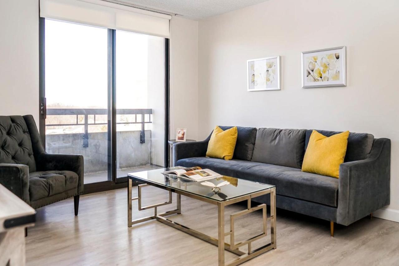 Short Term Rentals At The Park At Trowbridge Senior Community Southfield Luaran gambar